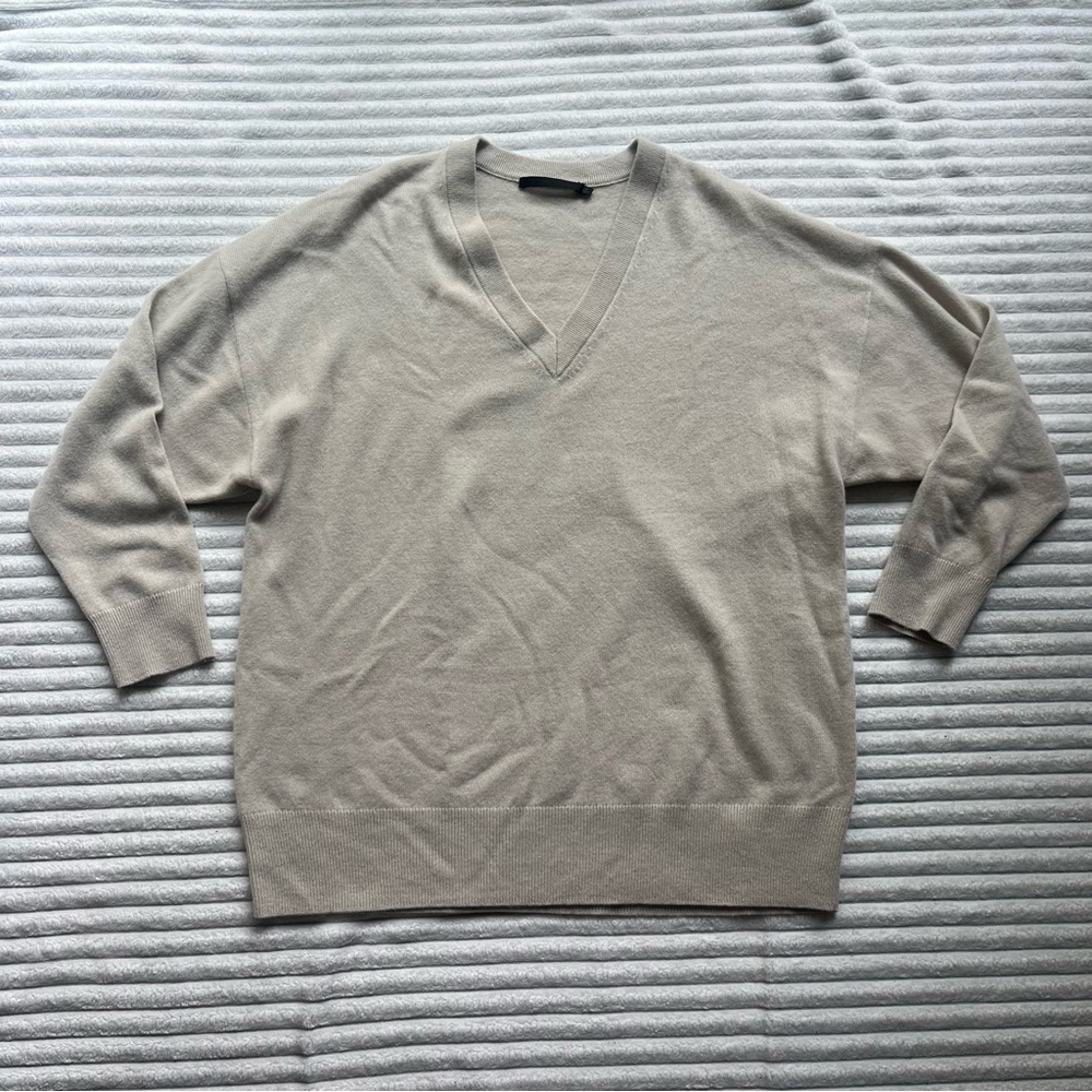 Jenni Kayne Cashmere Off White V-Neck Sweater